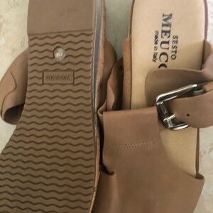 Women’s flat designer sandals Sesto Meucci made in Italy soft supple leather 9m